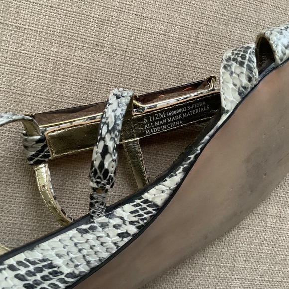 Sam Edelman pattern snake-skin sandals - Picture 6 of 6